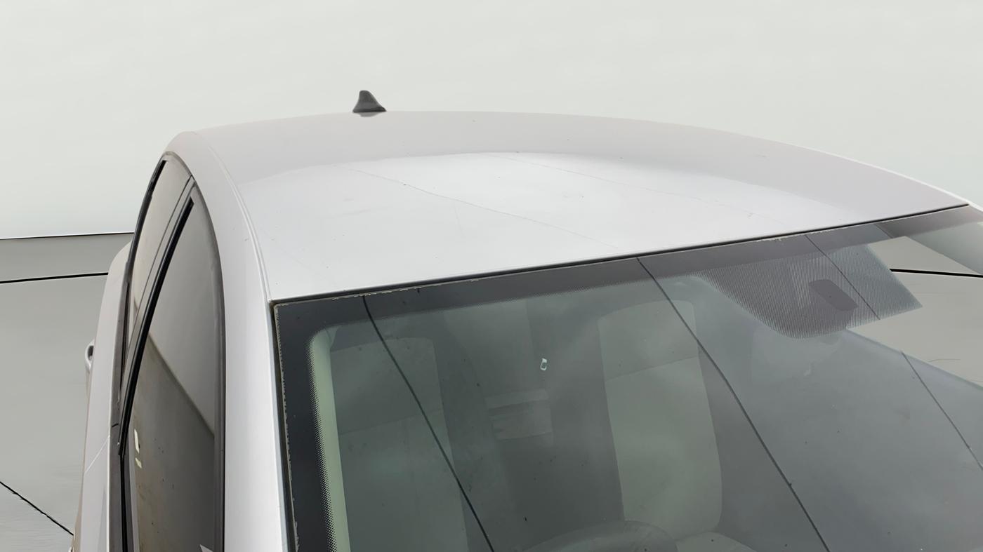 2015 Volkswagen Polo COMFORTLINE 1.2L, Petrol, Manual, 75,855 km, Roof