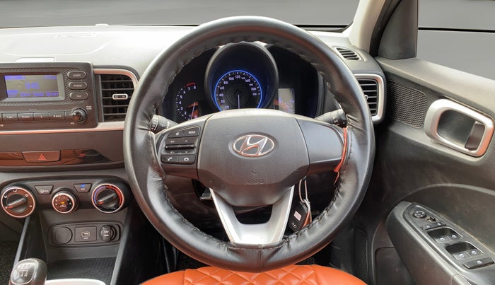 2021 Hyundai VENUE S 1.2, Petrol, Manual, 75,315 km, Steering Wheel Close Up