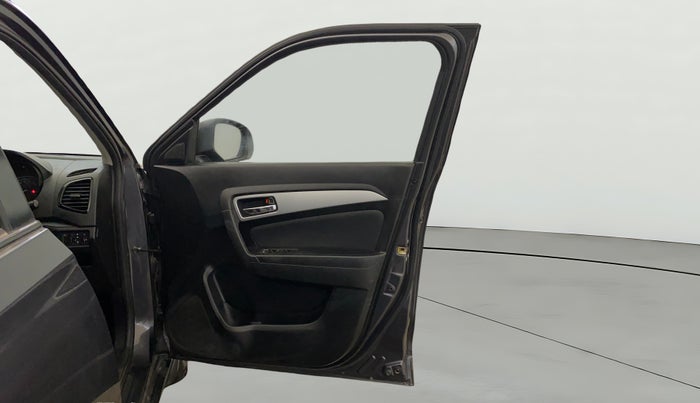 2020 Maruti Vitara Brezza ZXI, Petrol, Manual, 39,908 km, RHS Front Door