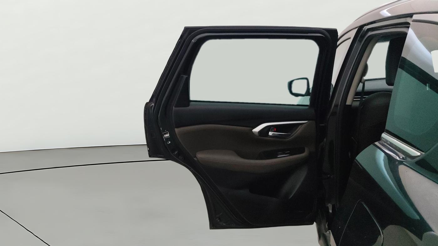 2023 Toyota URBAN CRUISER HYRYDER V HYBRID, Hybrid, Automatic, 89,766 km, LHS Rear Door