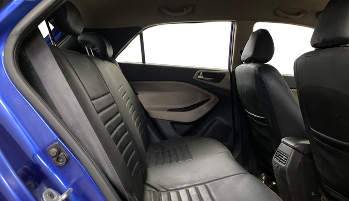 2015 Hyundai Elite i20 ASTA 1.2, Petrol, Manual, 1,01,276 km, Right Side Rear Door Cabin