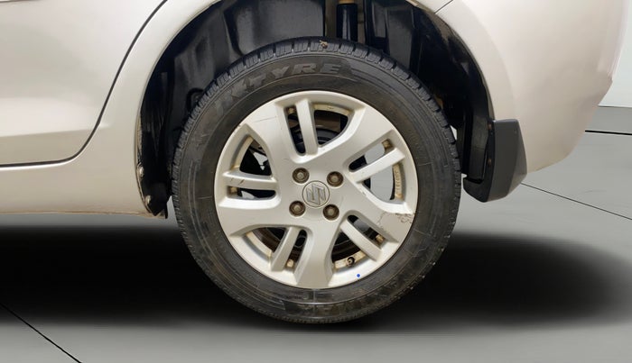 2014 Maruti Swift Dzire ZDI, Diesel, Manual, 1,11,274 km, Left Rear Wheel