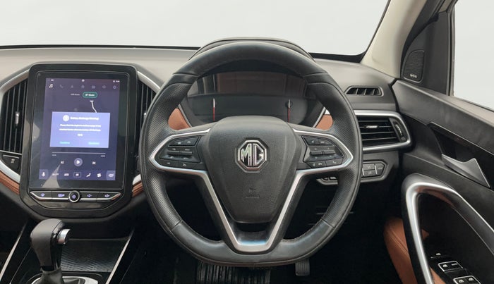 2021 MG HECTOR PLUS SHARP 1.5 PETROL TURBO CVT 6-STR, Petrol, Automatic, 85,694 km, Steering Wheel Close Up