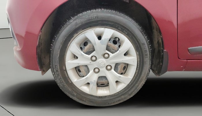 2015 Hyundai Grand i10 SPORTZ 1.2 KAPPA VTVT, Petrol, Manual, 1,38,176 km, Left Front Wheel