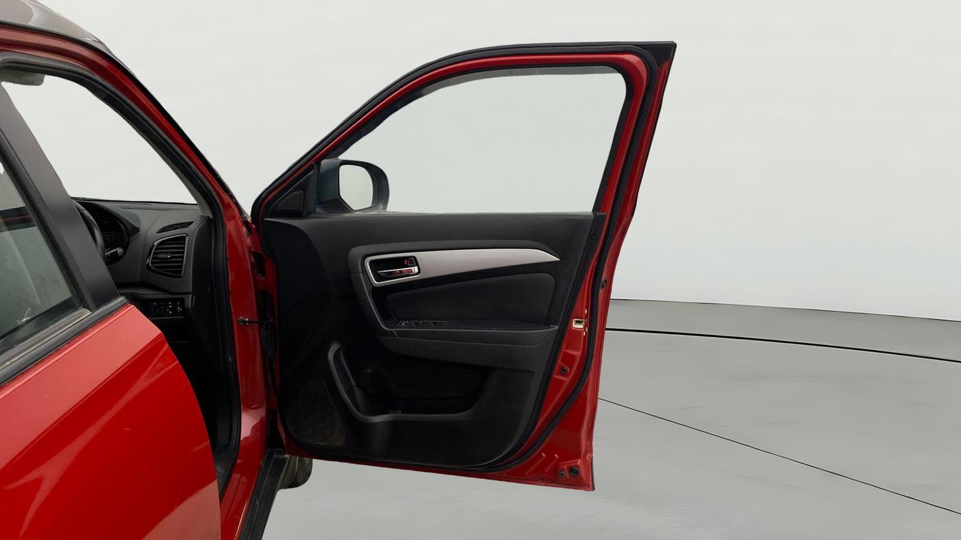 2022 Maruti Vitara Brezza ZXI PLUS, Petrol, Manual, 1,18,599 km, RHS Front Door