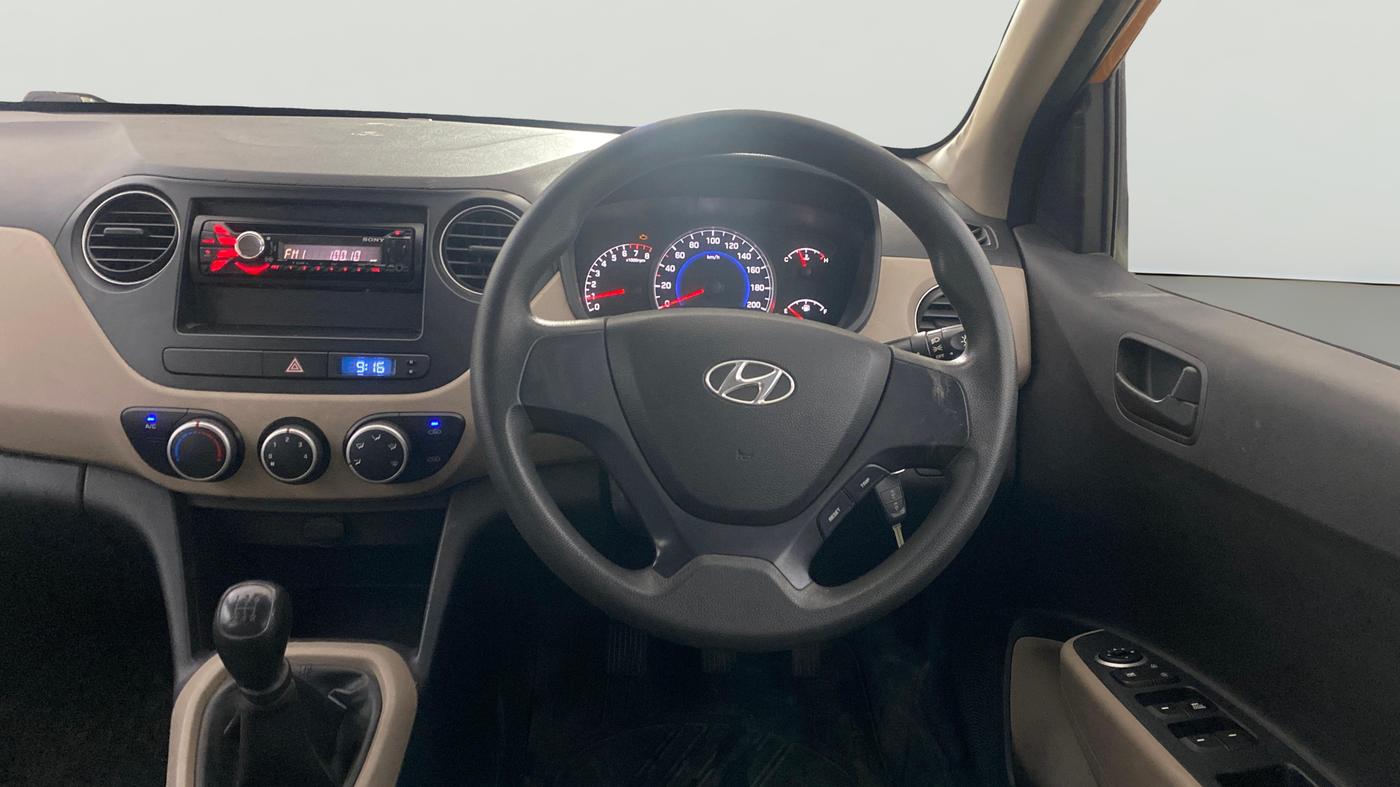 2013 Hyundai i10 MAGNA 1.2, CNG, Manual, 34,730 km, Steering Wheel Close Up