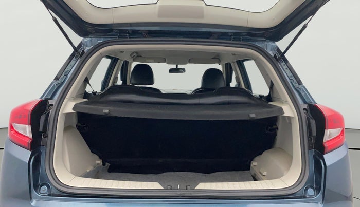 2022 Mahindra XUV300 W4 1.2 PETROL, Petrol, Manual, 91,761 km, Boot Open Zoomed View