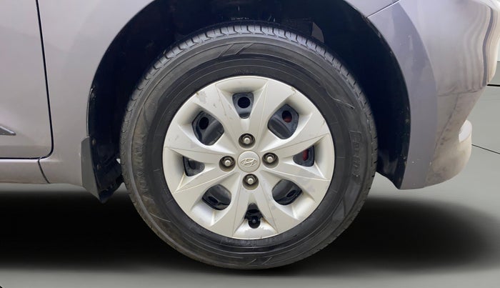 2015 Hyundai Elite i20 SPORTZ 1.2, Petrol, Manual, 71,476 km, Right Front Wheel