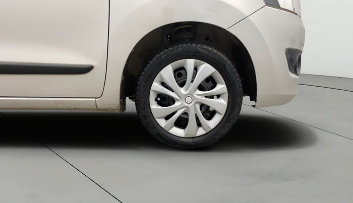 2017 Maruti Wagon R 1.0 VXI, Petrol, Manual, 49,296 km, Right Front Wheel