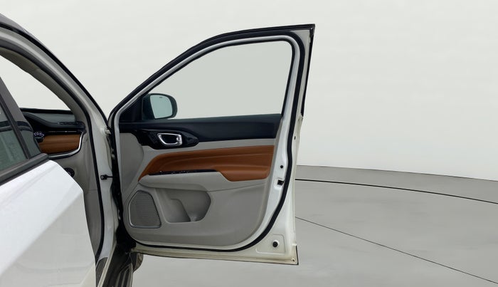 2022 Jeep Compass LIMITED (O) 2.0 DIESEL, Diesel, Manual, 52,058 km, RHS Front Door