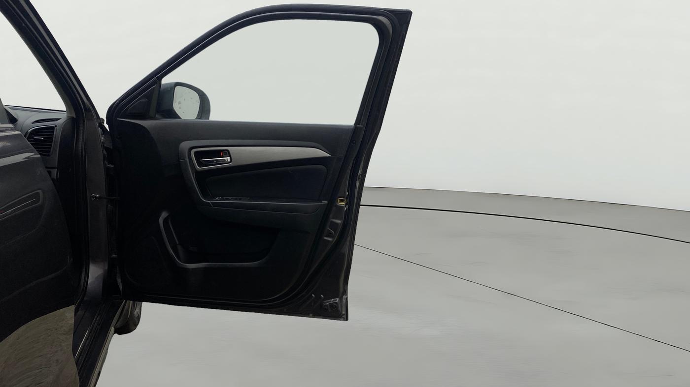 2018 Maruti Vitara Brezza ZDI PLUS AMT, Diesel, Automatic, 87,020 km, RHS Front Door