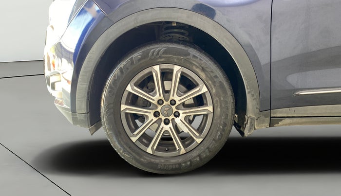 2022 Mahindra XUV700 AX 7 LUXURY D MT 7 STR, Diesel, Manual, 39,656 km, Left Front Wheel