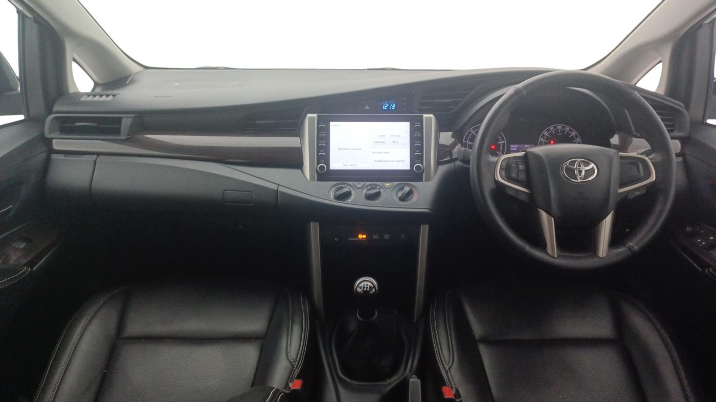 2024 Toyota Innova Crysta GX Plus 8 STR, Diesel, Manual, 69,437 km, Dashboard