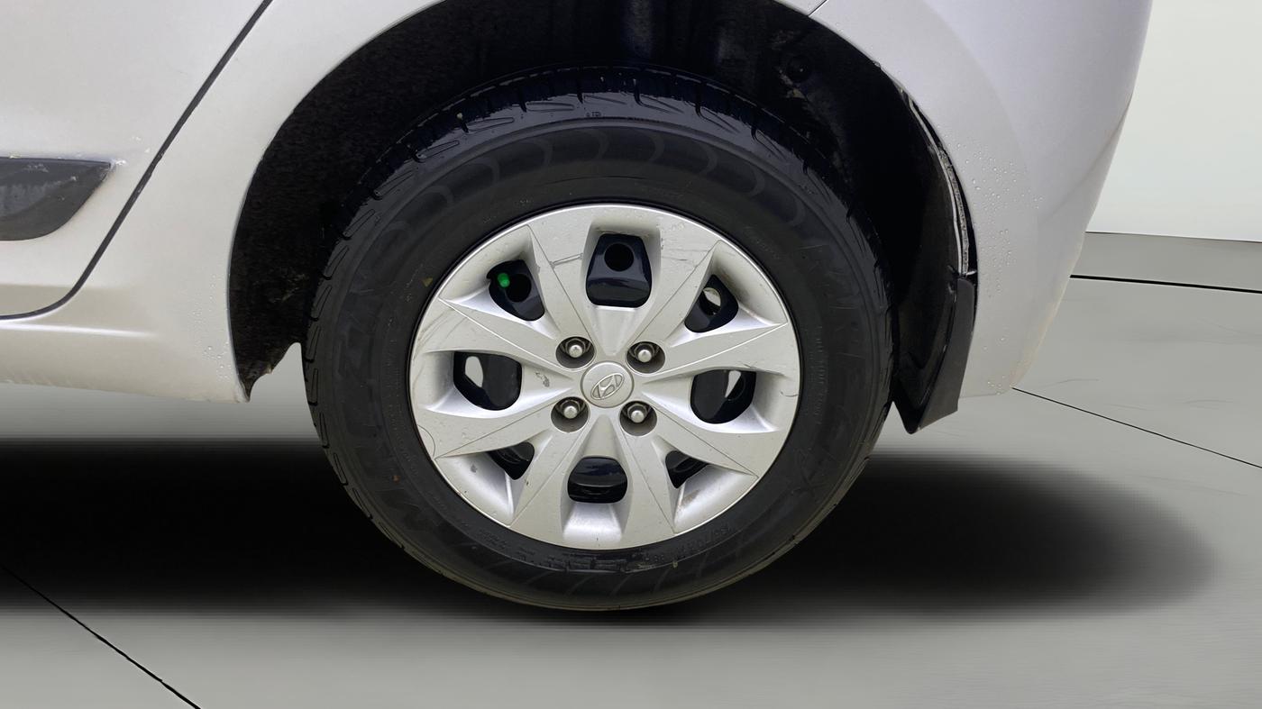 2015 Hyundai Elite i20 SPORTZ 1.2, Petrol, Manual, 50,740 km, Left Rear Wheel