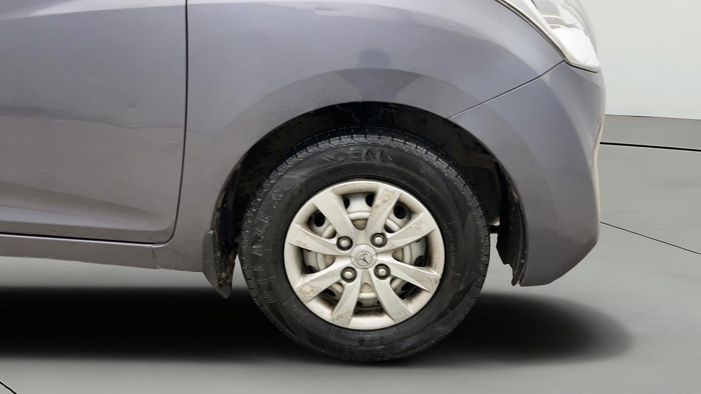 2015 Hyundai Eon ERA +, Petrol, Manual, 91,906 km, Right Front Wheel