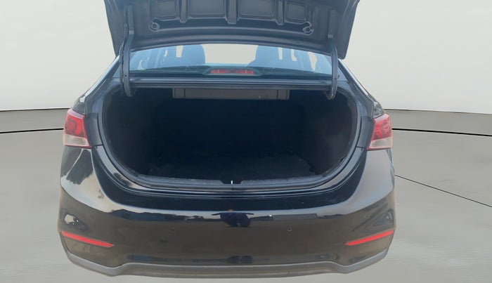 2019 Hyundai Verna 1.6 VTVT SX O, Petrol, Manual, 98,190 km, Boot Open Zoomed View