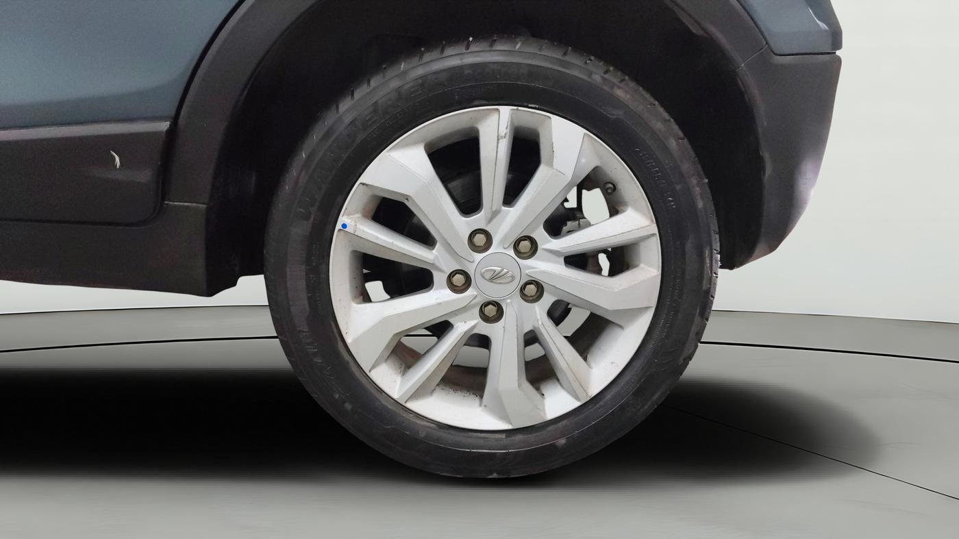 2021 Mahindra XUV300 W8 1.2 PETROL, Petrol, Manual, 53,989 km, Left Rear Wheel