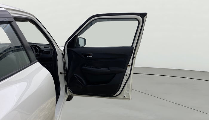 2022 Maruti Swift VXI, Petrol, Manual, 38,218 km, RHS Front Door