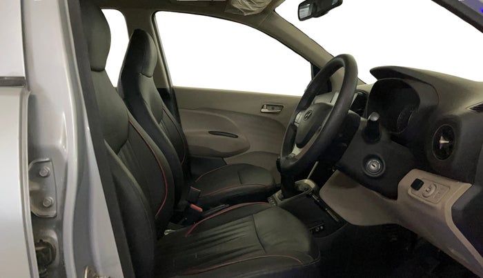 2019 Hyundai NEW SANTRO SPORTZ CNG, CNG, Manual, 86,196 km, Right Side Front Door Cabin