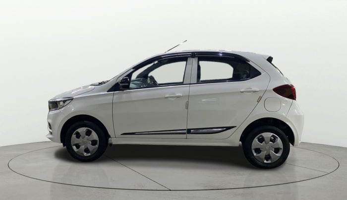 2022 Tata Tiago XT CNG, CNG, Manual, 14,186 km, Left Side