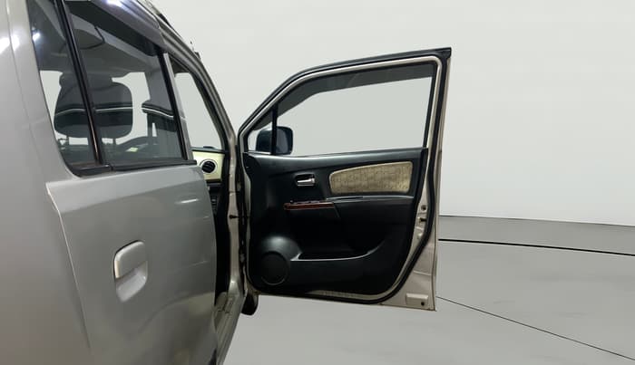 2018 Maruti Wagon R 1.0 VXI, Petrol, Manual, 38,213 km, RHS Front Door