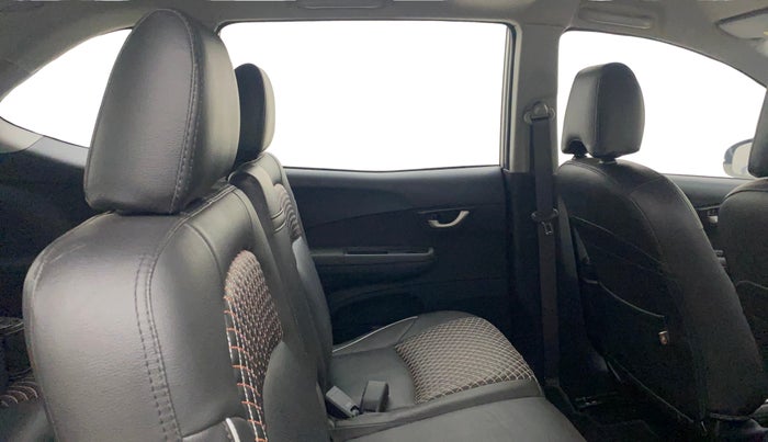 2018 Honda BR-V 1.5L I-VTEC V CVT, Petrol, Automatic, 31,997 km, Right Side Rear Door Cabin