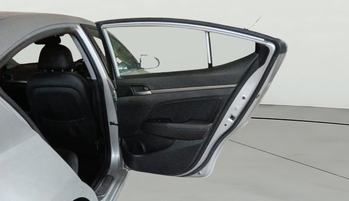 2018 Hyundai New Elantra 1.6 SX (O) AT DIESEL, Diesel, Automatic, 50,370 km, RHS Rear Door