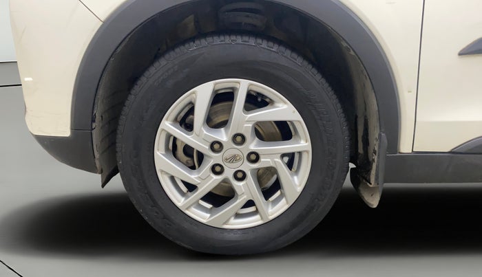 2022 Mahindra XUV300 W8 1.5 DIESEL, Diesel, Manual, 57,742 km, Left Front Wheel