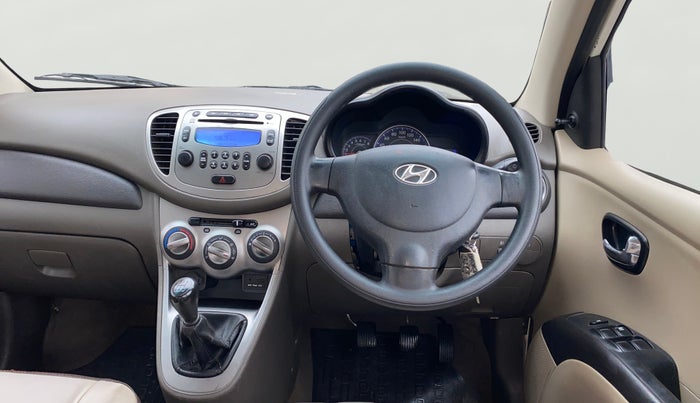 2015 Hyundai i10 SPORTZ 1.1, Petrol, Manual, 65,071 km, Steering Wheel Close Up