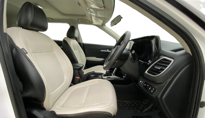 2023 KIA SELTOS HTK PLUS 1.5 DIESEL IMT, Diesel, Manual, 1,17,162 km, Right Side Front Door Cabin