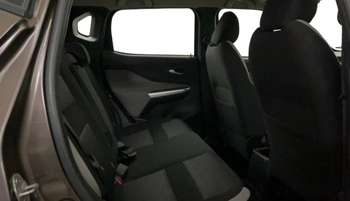2022 Nissan MAGNITE XV EXECUTIVE, Petrol, Manual, 55,421 km, Right Side Rear Door Cabin