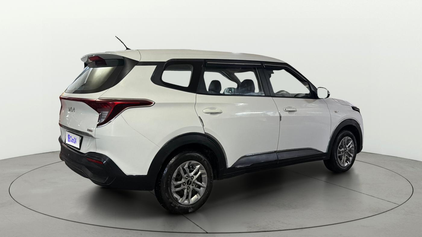 2022 KIA CARENS PREMIUM 1.4 PETROL 7 STR, Petrol, Manual, 73,837 km, Right Back Diagonal