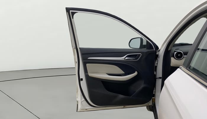 2022 MG ASTOR SHARP 1.5 CVT, Petrol, Automatic, 80,682 km, LHS Front Door