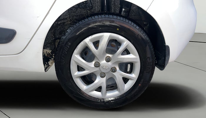 2018 Hyundai Grand i10 MAGNA 1.2 KAPPA VTVT, Petrol, Manual, 1,10,034 km, Left Rear Wheel