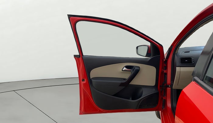 2013 Volkswagen Polo COMFORTLINE 1.2L PETROL, Petrol, Manual, 1,14,886 km, LHS Front Door