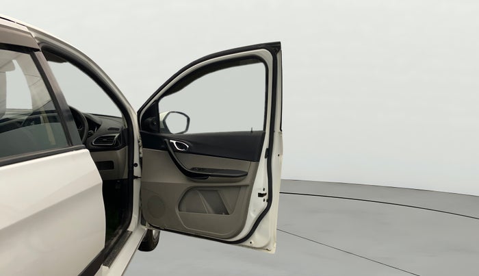 2019 Tata Tiago XZ PETROL, Petrol, Manual, 84,778 km, RHS Front Door