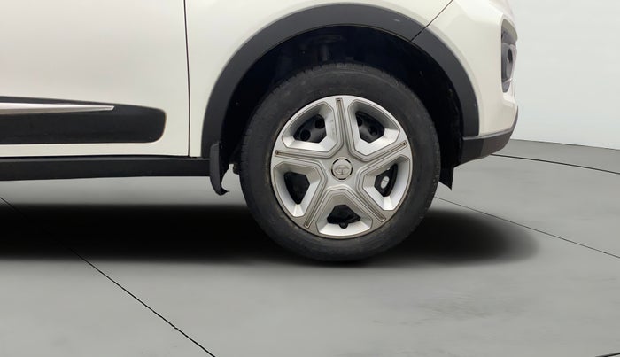 2022 Tata NEXON XMA SUNROOF PETROL, Petrol, Automatic, 41,512 km, Right Front Wheel