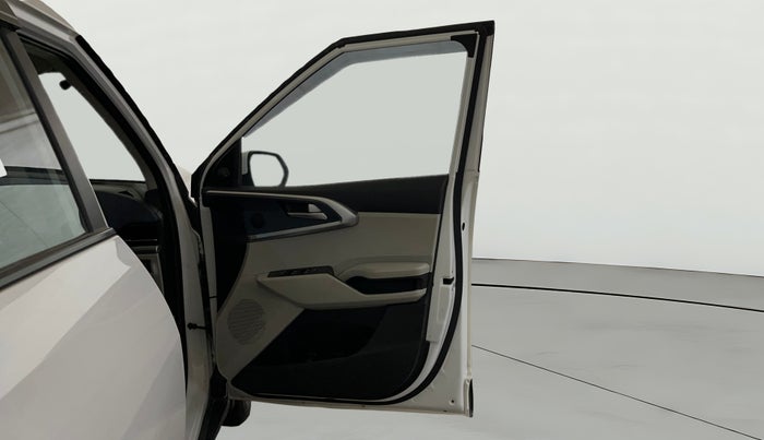 2023 KIA CARENS PREMIUM 1.5 PETROL 7 STR, Petrol, Manual, 16,745 km, RHS Front Door