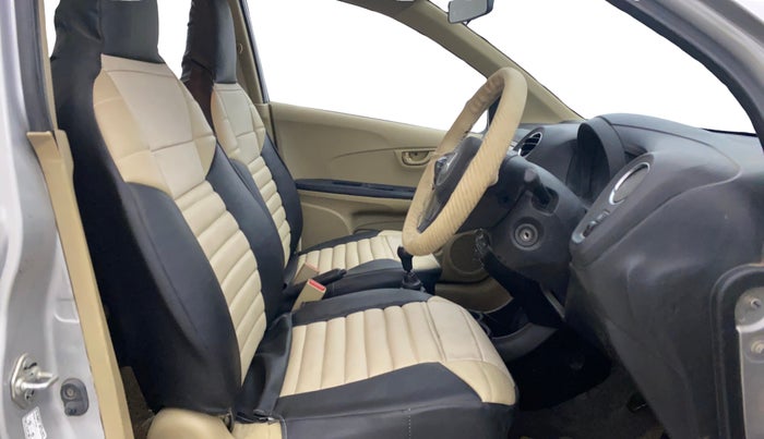 2014 Honda Amaze 1.2L I-VTEC SX, Petrol, Manual, 1,39,533 km, Right Side Front Door Cabin