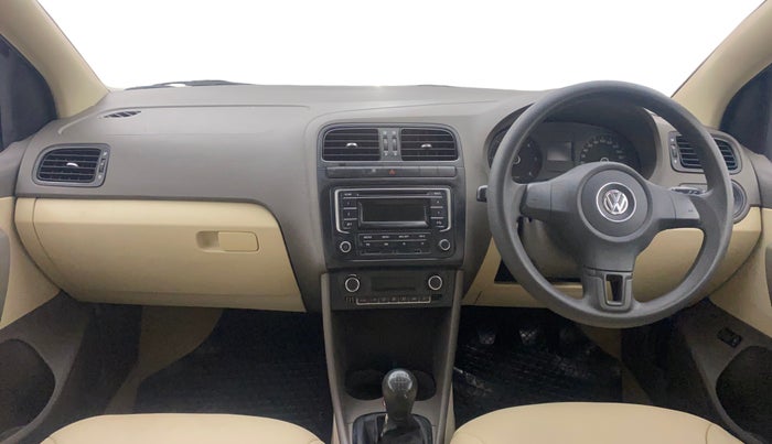 2013 Volkswagen Vento COMFORTLINE DIESEL 1.6, Diesel, Manual, 1,23,502 km, Dashboard