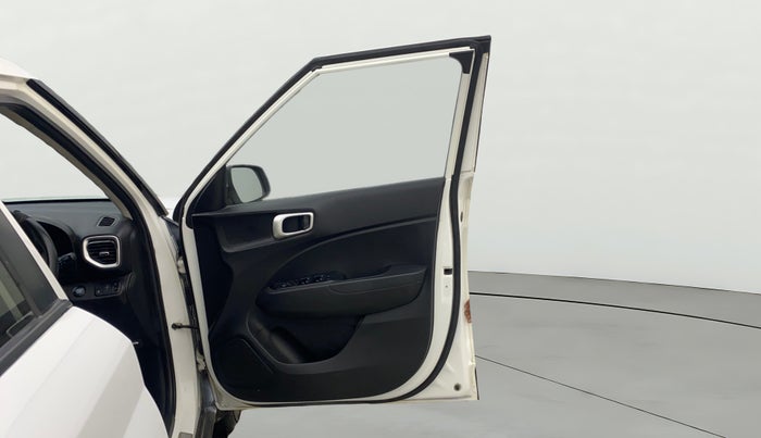 2019 Hyundai VENUE SX PLUS 1.0 TURBO DCT, Petrol, Automatic, 1,06,521 km, RHS Front Door