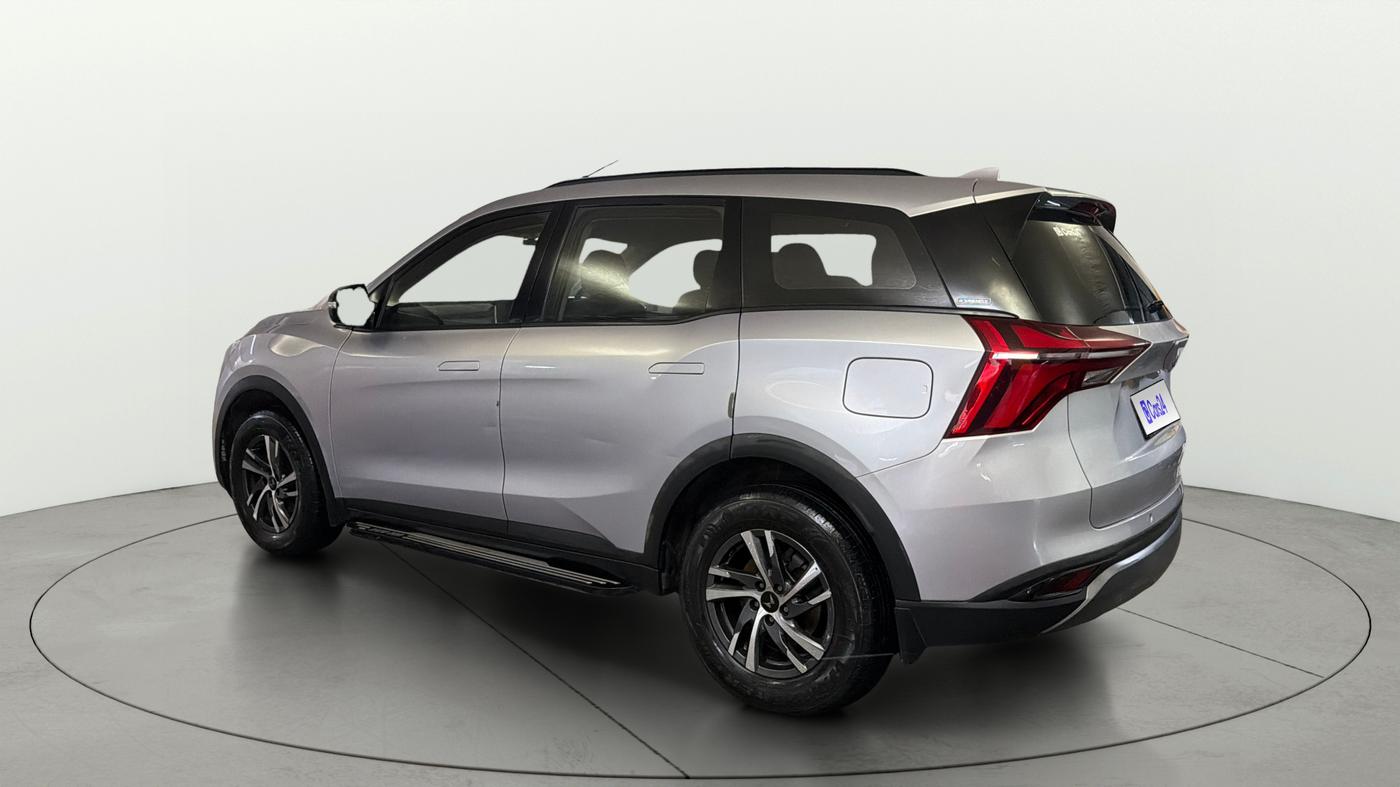 2025 Mahindra XUV700 AX 5 P MT 7 STR, Petrol, Manual, 30,585 km, Left Back Diagonal
