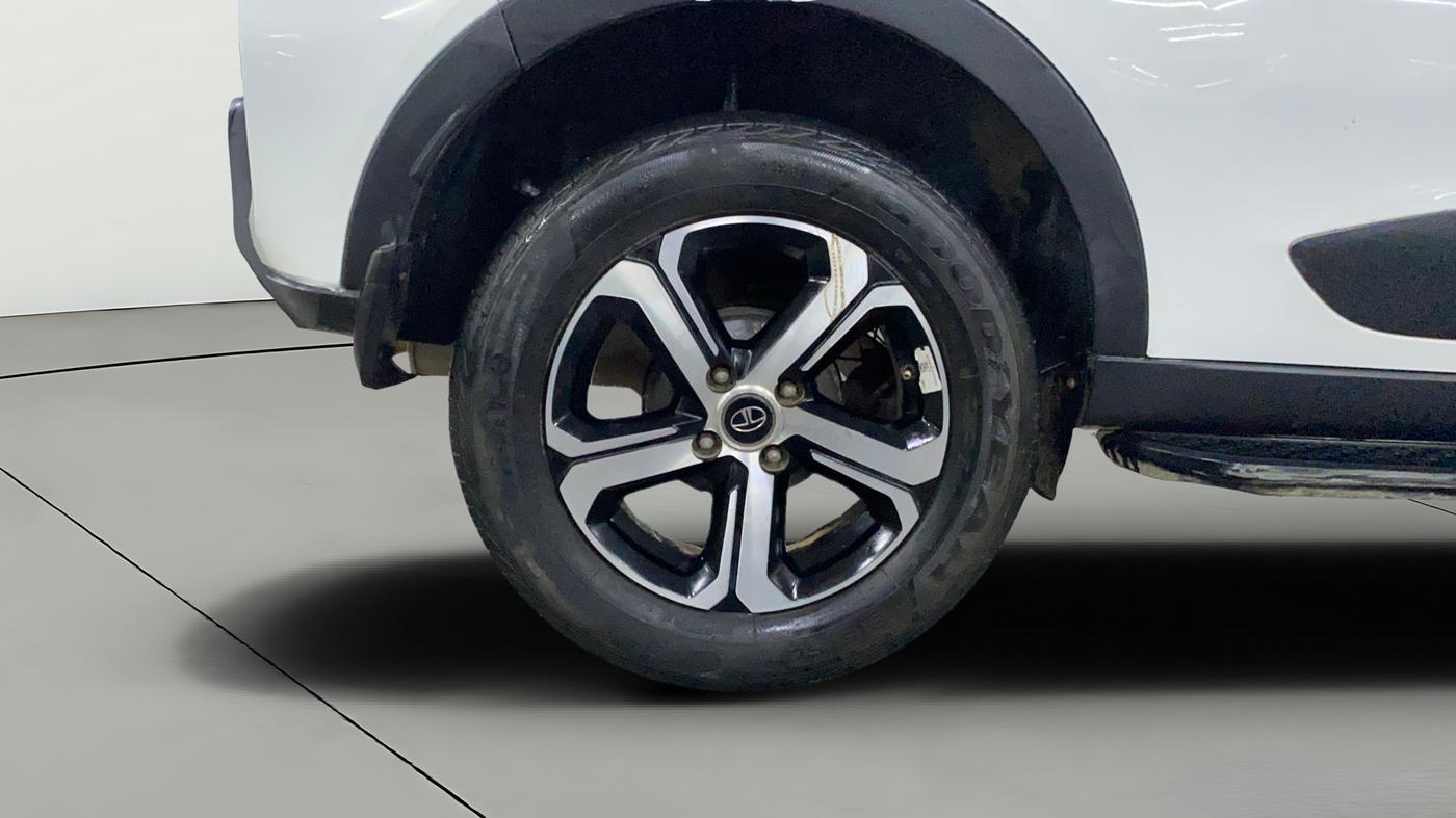 2022 Tata NEXON XZA PLUS PETROL, Petrol, Automatic, 61,987 km, Right Rear Wheel