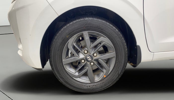 2021 Hyundai GRAND I10 NIOS SPORTZ U2 AMT 1.2 CRDI, Diesel, Automatic, 1,15,937 km, Left Front Wheel