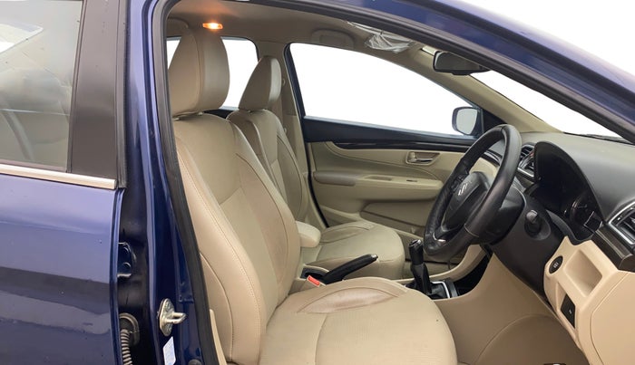 2018 Maruti Ciaz ZETA 1.4  MT PETROL, Petrol, Manual, 33,469 km, Right Side Front Door Cabin