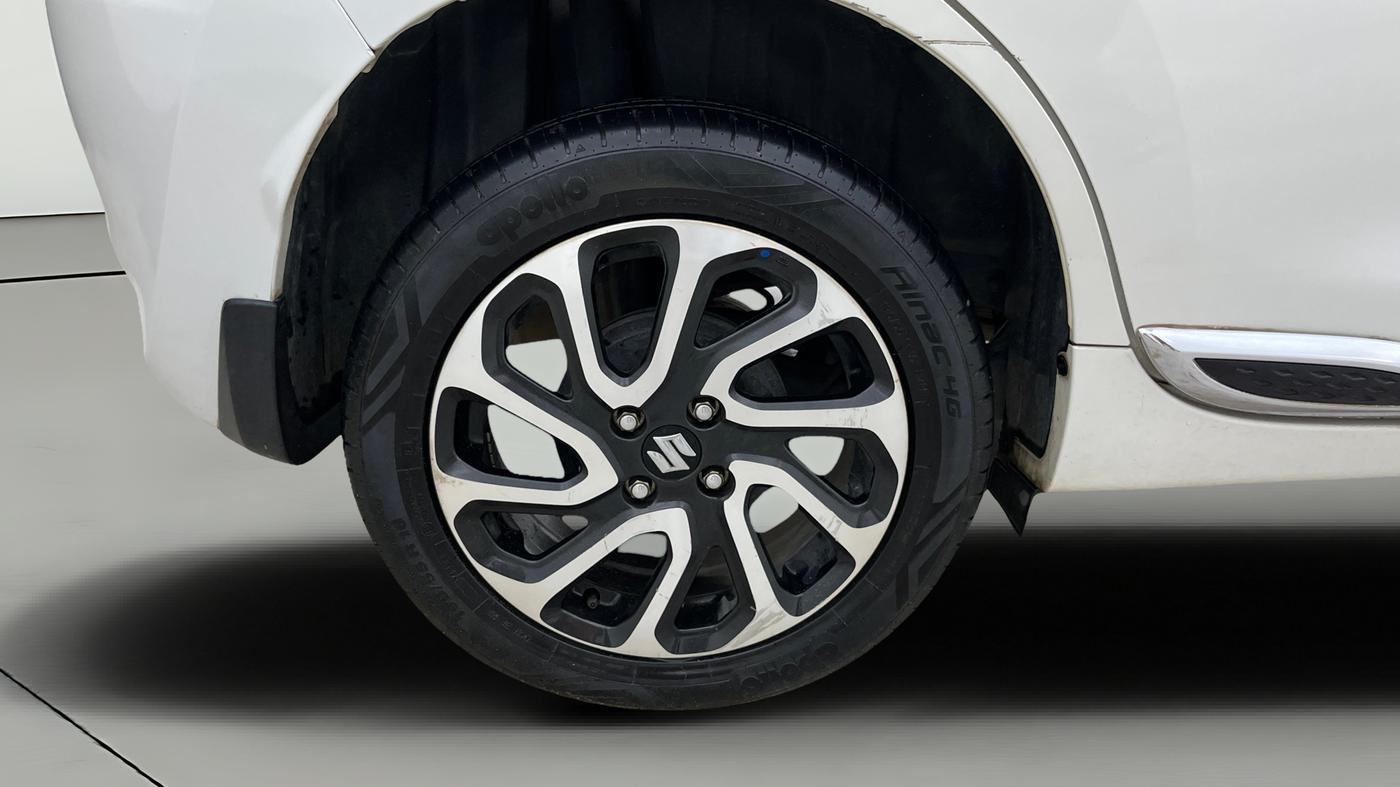 2023 Maruti Baleno ALPHA 1.2 AGS, Petrol, Automatic, 19,184 km, Right Rear Wheel
