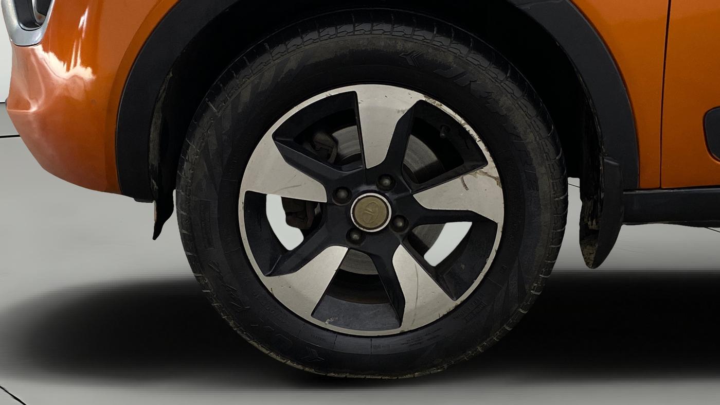 2018 Tata NEXON XZA PLUS PETROL, Petrol, Automatic, 91,451 km, Left Front Wheel