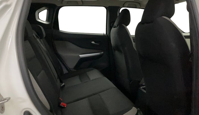 2021 Nissan MAGNITE XL TURBO CVT, Petrol, Automatic, 54,573 km, Right Side Rear Door Cabin