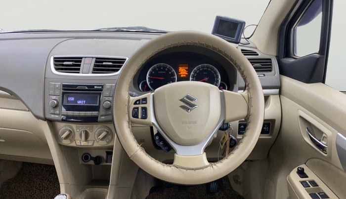 2016 Maruti Ertiga VXI, CNG, Manual, 69,787 km, Steering Wheel Close Up