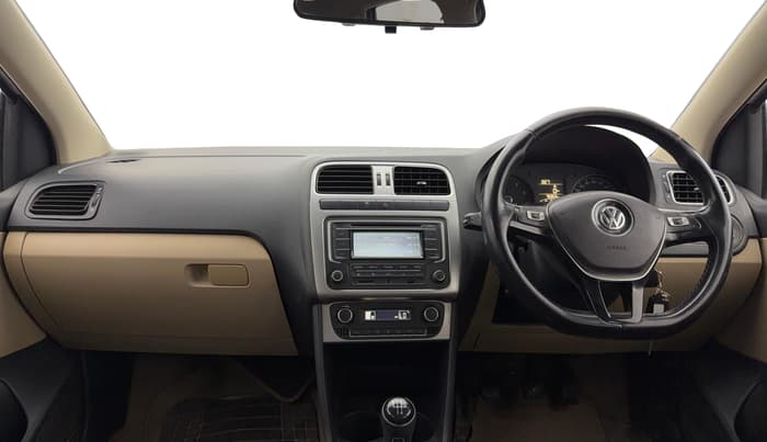 2015 Volkswagen Polo HIGHLINE1.2L, Petrol, Manual, 76,337 km, Dashboard